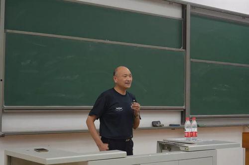 闫老师和谭老师买瓜,瓜田笑谈录