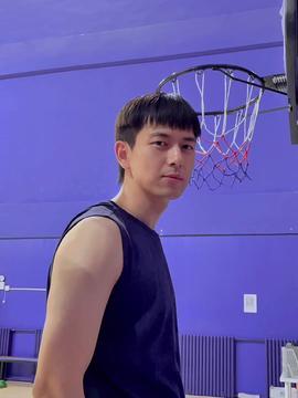 深圳头条李某,揭秘李某背后的故事与影响力”